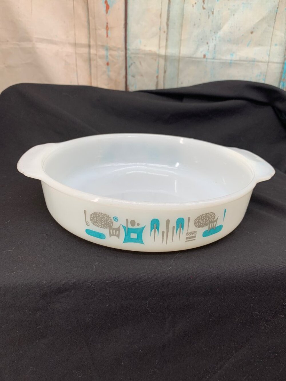 Vintage Pyrex Atomic Age MCM Round Casserole Dish Handles 1 Qt White Turquoise G